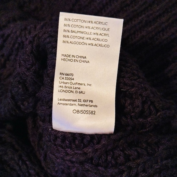 FREE PEOPLE Isla Cable Stitch Tunic Black Chunky Sweater Loose Fit Oversized Top - Picture 17 of 17